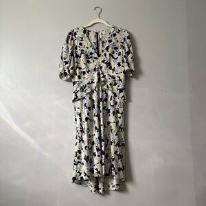Lewit Ruffle Front A Line Stretch Silk Dress